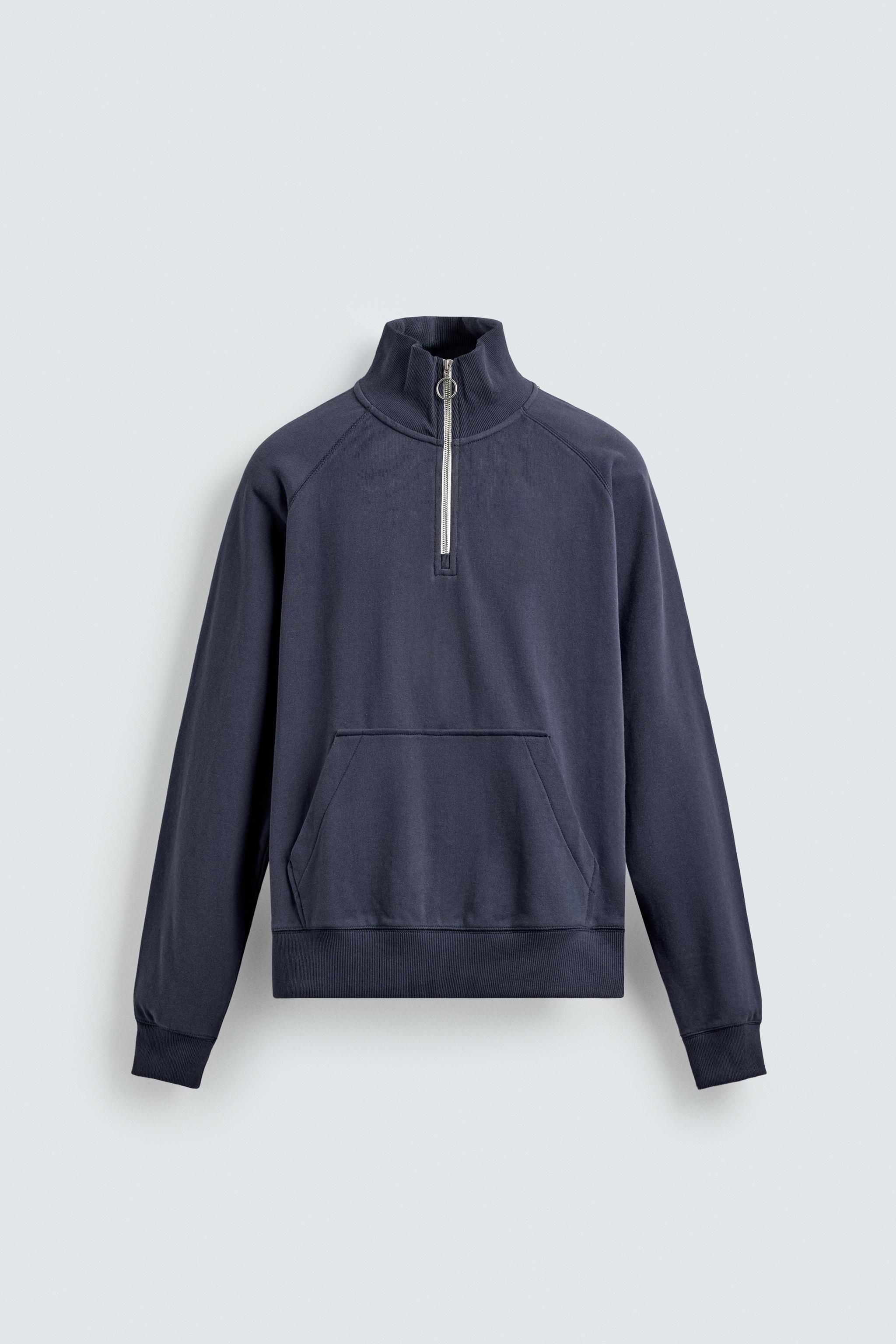 QUARTER-ZIP SWEATSHIRT